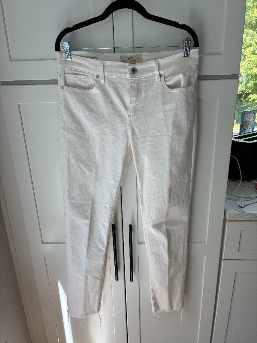 Lucky Brand Mid-Rise Cropped Jeans